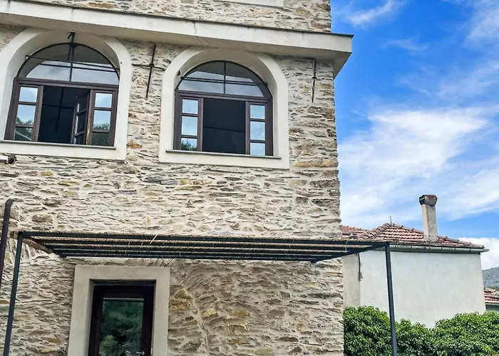 1 By Interhome Tavole